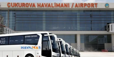 Cukurova-Havalimani-Yolcularindan-Servis-Tepkisi-Yarim-Saatte-Bir-Arac-Istiyoruz.webp.webp.webp