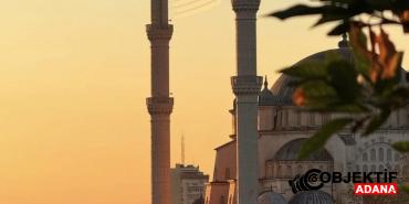 Sabanci-Merkez-Camii-Adananin-Simgesi-Olmaya-Devam-Ediyor.jpg