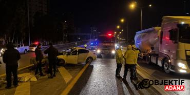 Adana039da-tira-carpan-otomobilin-surucusu-oldu.jpg