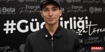Milli-motosikletci-Toprak-Razgatlioglu-MotoGP039de-de-sampiyon-olarak-ilki-basarmak.jpg