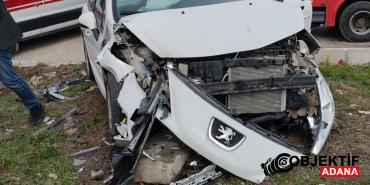 Adana039da-iki-otomobilin-carpistigi-kazada-3-kisi-yaralandi.jpg
