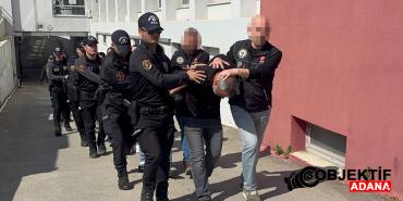 Adana039da-703-bin-43-sentetik-ecza-ele-gecirilen-operasyonda-7.jpg