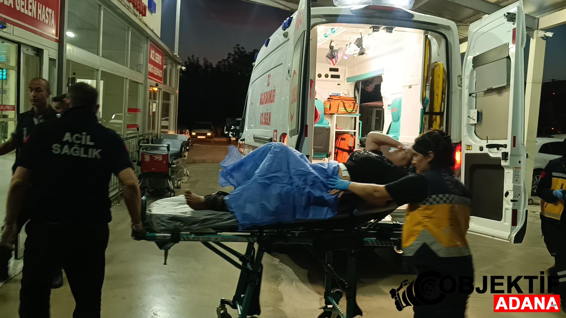Adana039da-babasi-tarafindan-bicaklanan-kadin-yaralandi.jpg