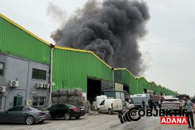 Adana039da-geri-donusum-tesisinde-cikan-yangina-mudahale-ediliyor.jpg