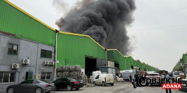 Adana039da-geri-donusum-tesisinde-cikan-yangina-mudahale-ediliyor.jpg
