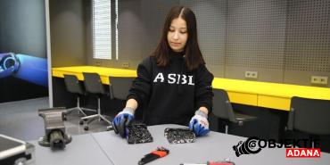 Lise-ogrencisinin-asfalt-dayanikliligini-plastik-atiklarla-artirdigi-projesi-4-odul.jpg
