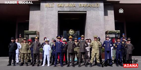 msb-vatan-marsini-seslendiren-asker-uniformali-cocuklarin-goruntulerini-paylasti-tyvz.jpg