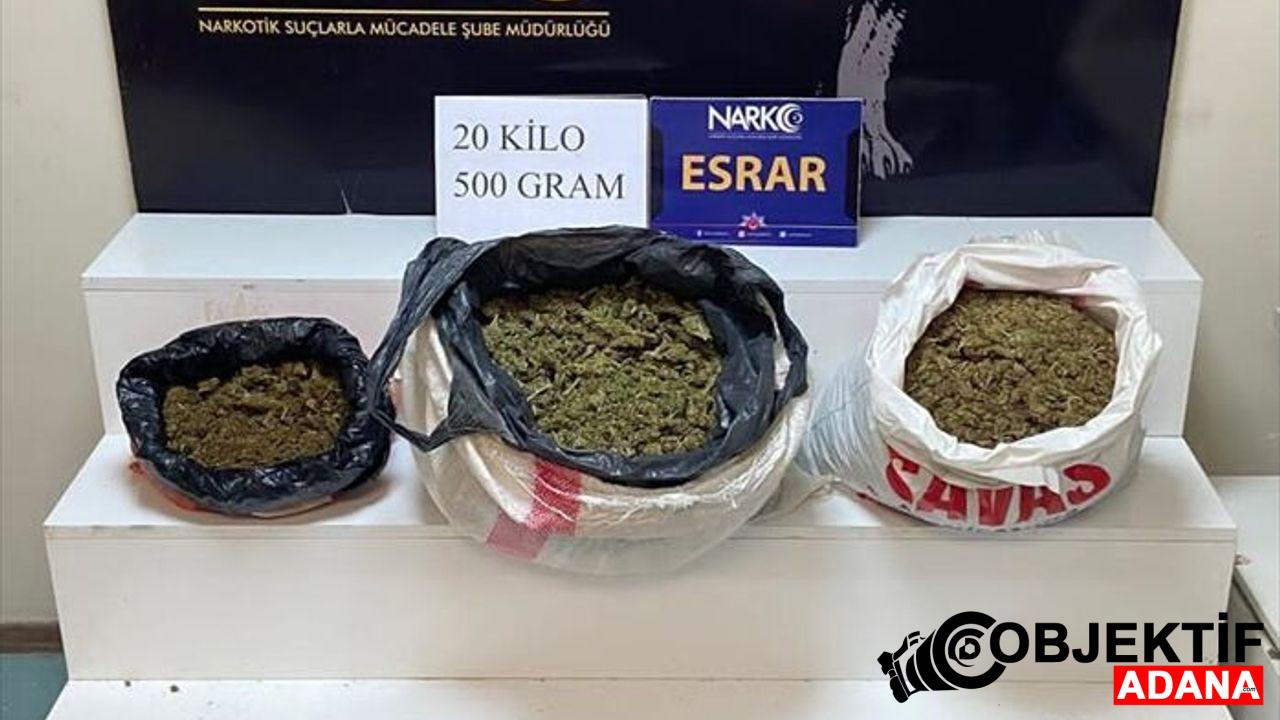 Adana039da-otomobilde-20-kilo-500-gram-esrar-ele-gecirildi.jpg