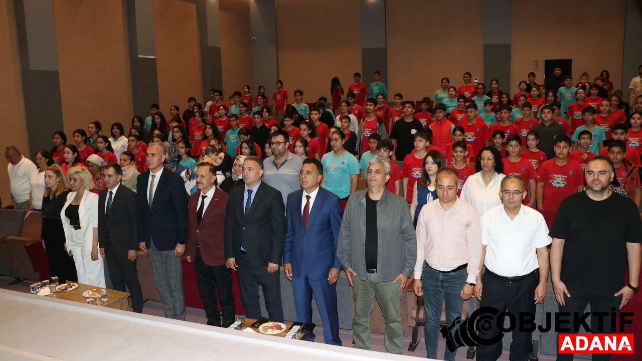 Adana039da-ozel-gereksinimli-ogrenciler-Ataturk039un-halka-seslenisini-sahneledi.jpg