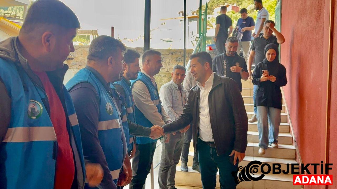 Feke-Belediye-Baskani-Comert-Ozen-belediye-personeliyle-bayramlasti.jpg
