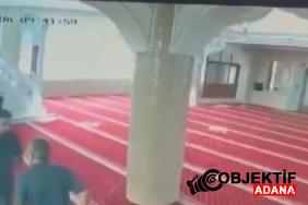 bahcelievlerde-cami-imamina-yumruklu-saldiri-o-anlar-kamerada-r1xg.jpg