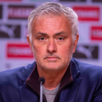 jose-mourinho-real-madrid-ile-uc-yillik-sozlesme-imzaladi-88fu.jpg