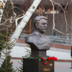 kremlinin-buktugu-tarih-sscbyi-savasa-propaganda-yapti-wuxr.jpg