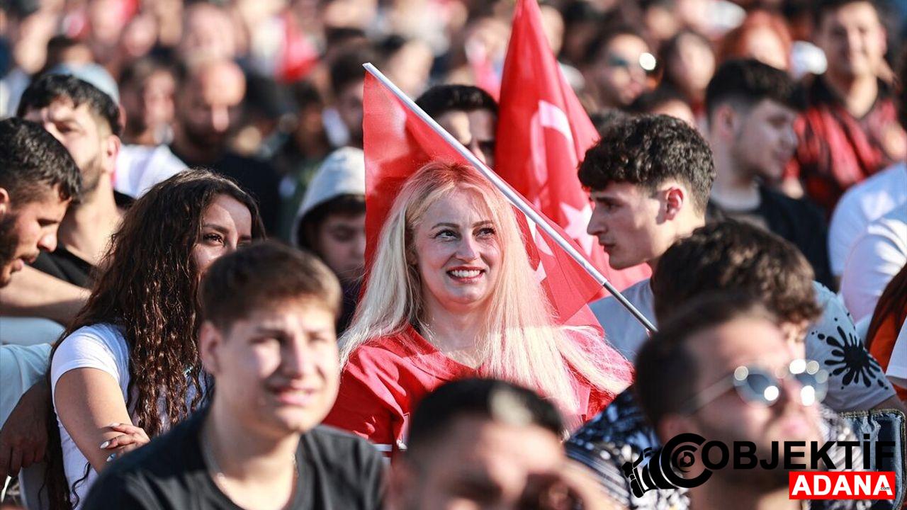 Adana-ve-cevre-illerde-A-Milli-Futbol-Takimi039nin-maci-dev.jpg