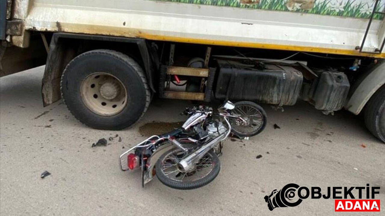 Adana039da-cop-kamyonuyla-carpisan-motosikletin-surucusu-yaralandi.jpg
