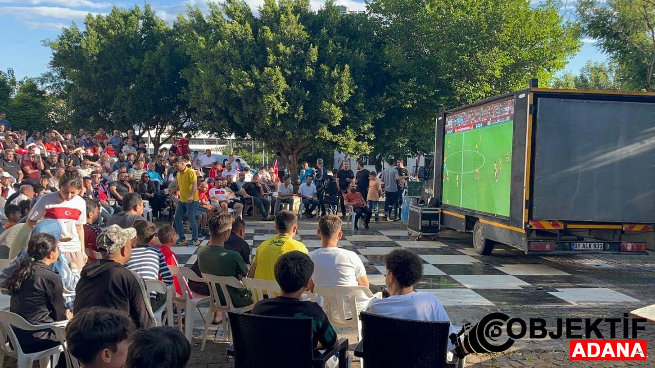 Kozan-ilcesinde-A-Milli-Futbol-Takimi039nin-maci-dev-ekrandan-izlendi.jpg