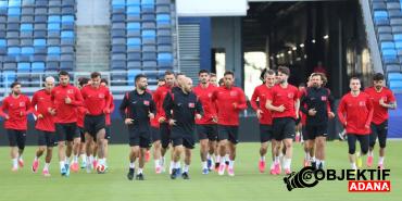a-milli-futbol-takimi-los-angelestaki-ilk-antrenmanini-yapti-62c2.jpg