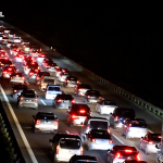 bayram-tatili-donusu-otoyol-ve-kara-yollarinda-trafik-yogunlugu-gece-boyu-devam-etti-g5dd.jpg