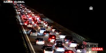 bayram-tatili-donusu-otoyol-ve-kara-yollarinda-trafik-yogunlugu-gece-boyu-devam-etti-g5dd.jpg