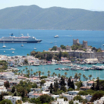 bodruma-ilk-5-ayda-172-bin-turist-geldi-sahte-rezervasyon-uyarisi-4gmw.jpg
