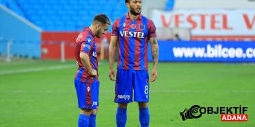 bursaspordan-bir-transfer-daha-eski-trabzonsporlu-lewis-baker-imzayi-atti-etwv.jpg