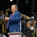 igor-butman-ve-moskova-caz-orkestrasi-yeni-repertuvariyla-sahne-aldi-lboe.jpg
