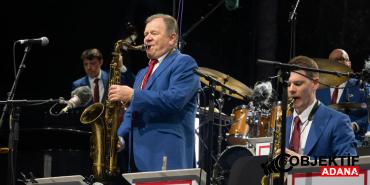 igor-butman-ve-moskova-caz-orkestrasi-yeni-repertuvariyla-sahne-aldi-lboe.jpg
