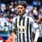 italianonun-vlahovicle-yaptigi-gorusme-ortaya-cikti-besiktasin-eli-guclendi-8s3d.jpg