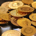 piyasalarda-kirmizi-alarm-altin-7-ayin-dibine-indi-bitcoinde-sert-satis-basladi-vmy5.jpg