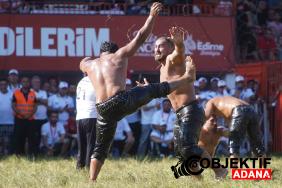 665-tarihi-kirkpinar-yagli-gureslerinde-ceyrek-finale-yukselen-baspehlivanlar-belli-oldu-y2xq.jpg