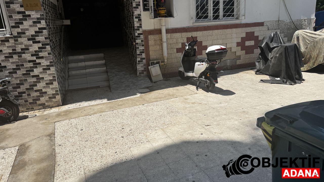 Adana039da-esi-tarafindan-darbedilip-bicaklanan-kadin-yaralandi.jpg