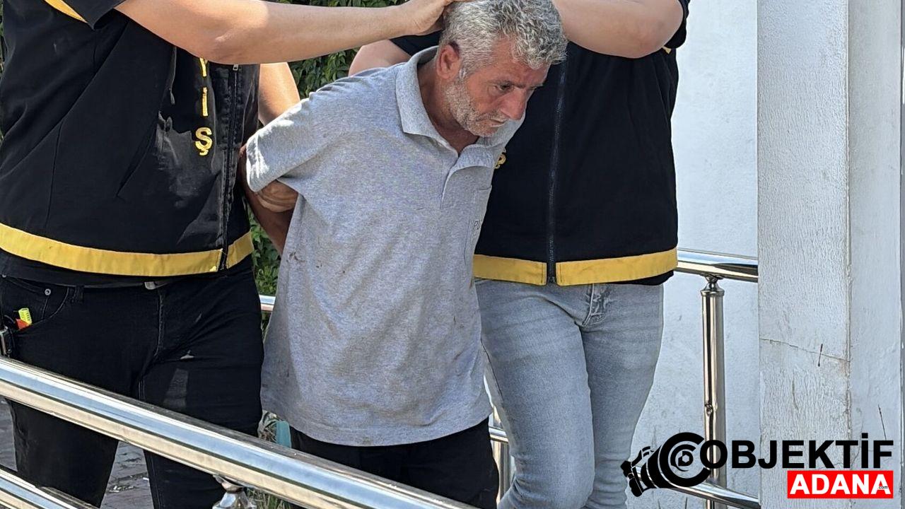 Adana039da-magazadan-altin-sandigi-imitasyon-takilari-calip-kacan-zanli-yakalandi.jpg