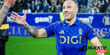 ispanyol-futbol-efsanesi-santi-cazorla-41-yasinda-futbolu-birakti-rrhw.jpg
