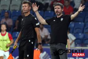 mark-van-bommel-belcikanin-yeni-teknik-direktoru-oldu-cbd2.jpg