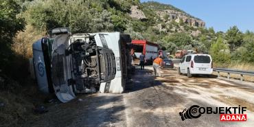 mersinde-buyukbas-hayvan-yuklu-tir-devrildi-cok-sayida-hayvan-telef-oldu-nlkz.jpg