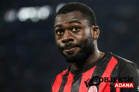 milan-youssouf-fofanayi-gonderiyor-yeni-adresi-turkiye-olabilir-s7wh.jpg