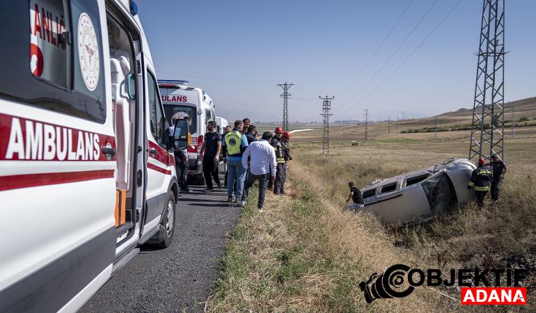 Erzurum’da hafif ticari araç şarampole devrildi: 5 yaralı