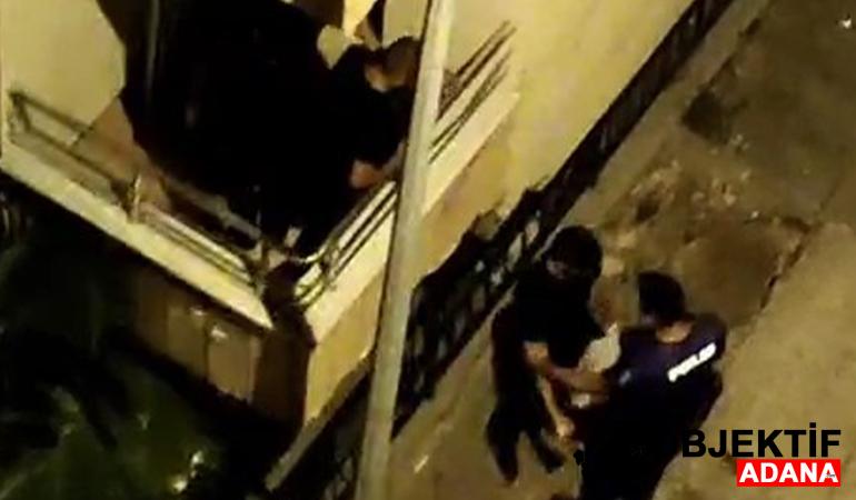 Hırsızlık şüphelileri balkonda suçüstü yakalandı