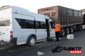 malatyada-tarim-iscilerini-tasiyan-minibus-tira-carpti-19-yarali-zzwq.jpg