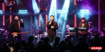 unlu-muzik-grubundan-hayranlarini-uzen-karar-dagildilar-77jp.jpg