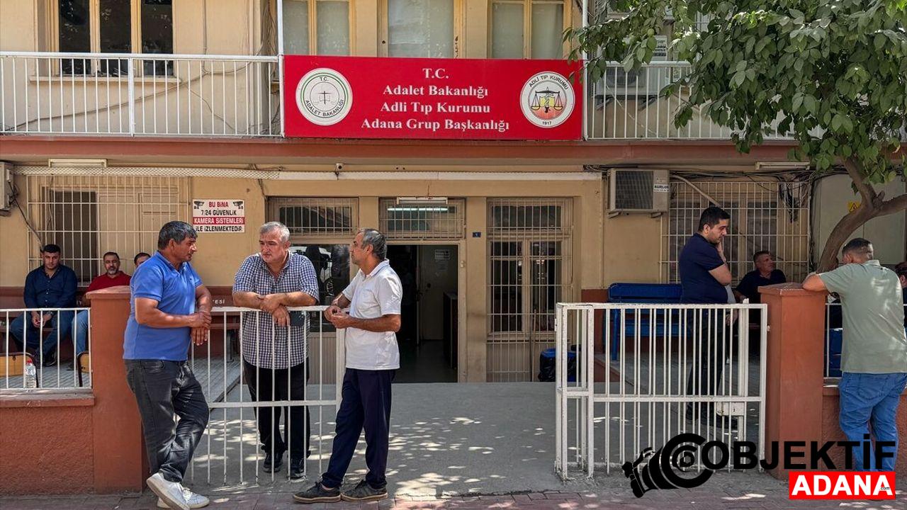 Adana039da-bosandigi-esinin-tabancayla-oldurdugu-kadinin-cenazesi-defnedildi.jpg