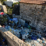 datcada-kotu-kokular-yayan-evden-5-ton-cop-cikarildi-7vz9.jpg