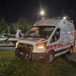 kayseride-ambulansla-otomobil-carpisti-6-yarali-kelv.jpg