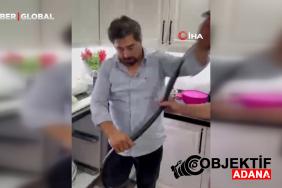 2-metrelik-yilani-4-saatlik-mucadele-sonunda-yakaladi-lastik-gibi-oynadi-xjan.jpg