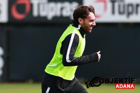besiktasa-uc-mujde-orkun-kokcu-leandro-trossard-ve-dusan-vlahovic-iwkj.jpg