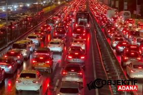 istanbulda-aksam-trafigi-yuzde-76ya-ulasti-durma-noktasina-geldi-ozbb.jpg