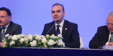 Bakan-Kacir-Kayserili-sanayicilerle-bir-araya-geldi.jpg
