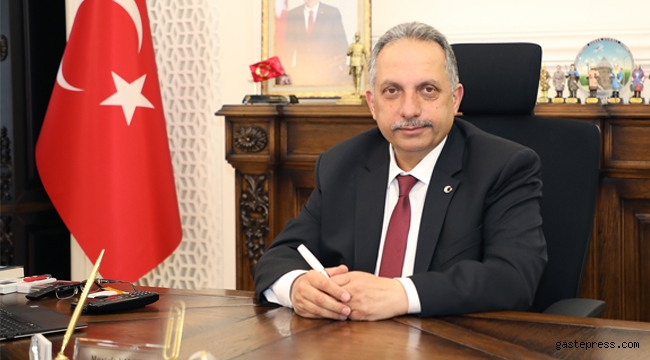 Kayseri-Talasda-Baskan-Yalcindan-Cumhuriyet-Bayrami-Mesaji.jpg