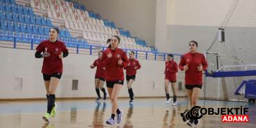 Hentbol-Kadinlar-Super-Lig039e-donen-Adasokagi039nda-hedef-play-off-potasinda-kalmak.jpg