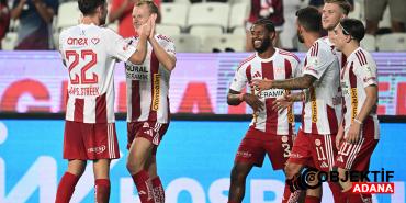 antalyaspor-kasimpasayi-2-golle-devirdi-rpjg.jpg